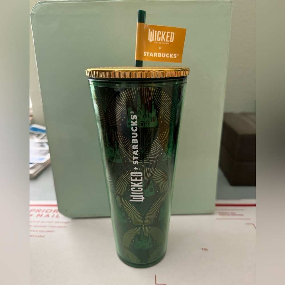 🚫SOLD🚫 Starbucks “Wicked” Tumbler - Green w/Gold Cover - Picture 1 of 2